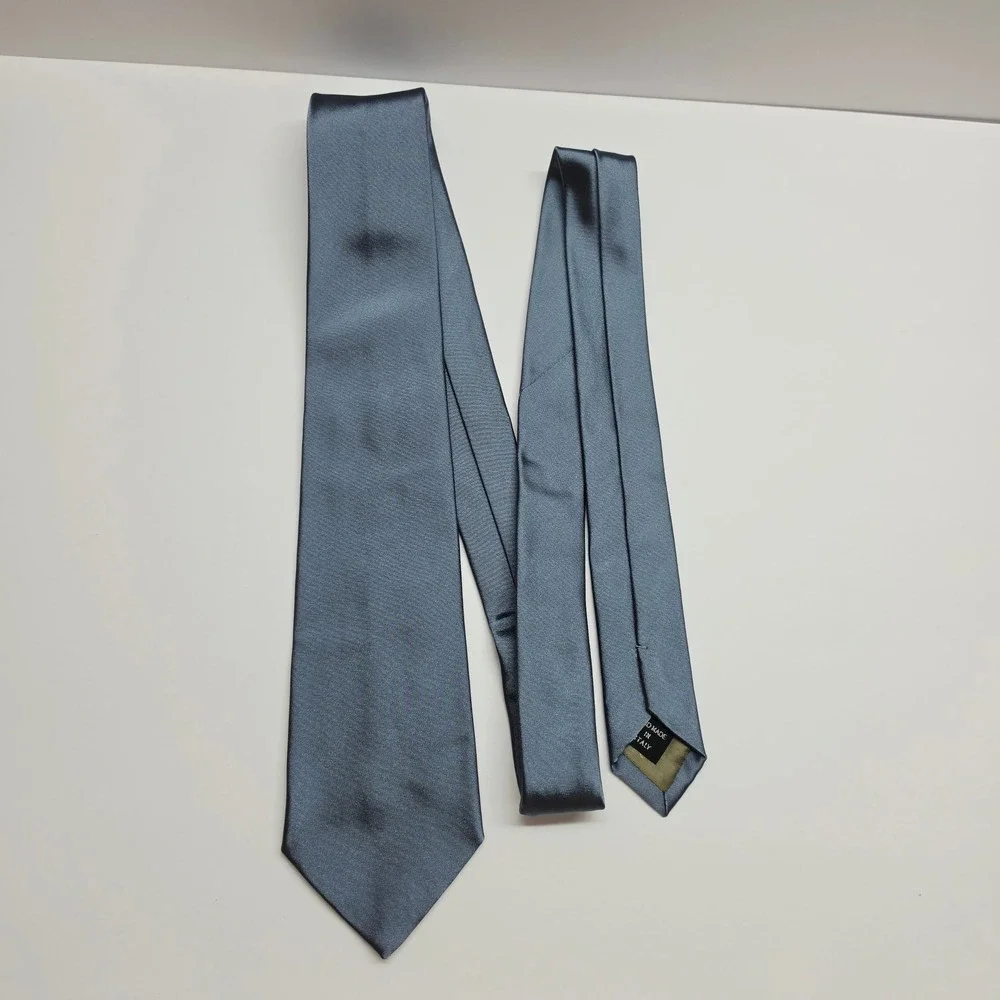 Giorgio Armani Silk Tie Mens OS Blue Solid Satin Handmade Italy Luxury Designer